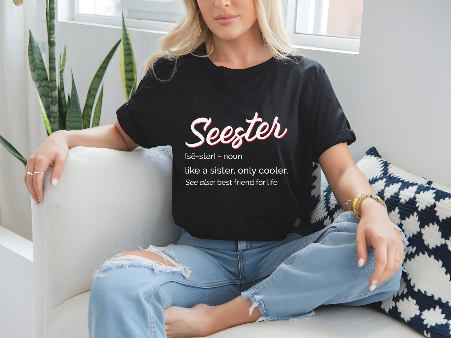 Seester Definition Tee: Coolest Connection